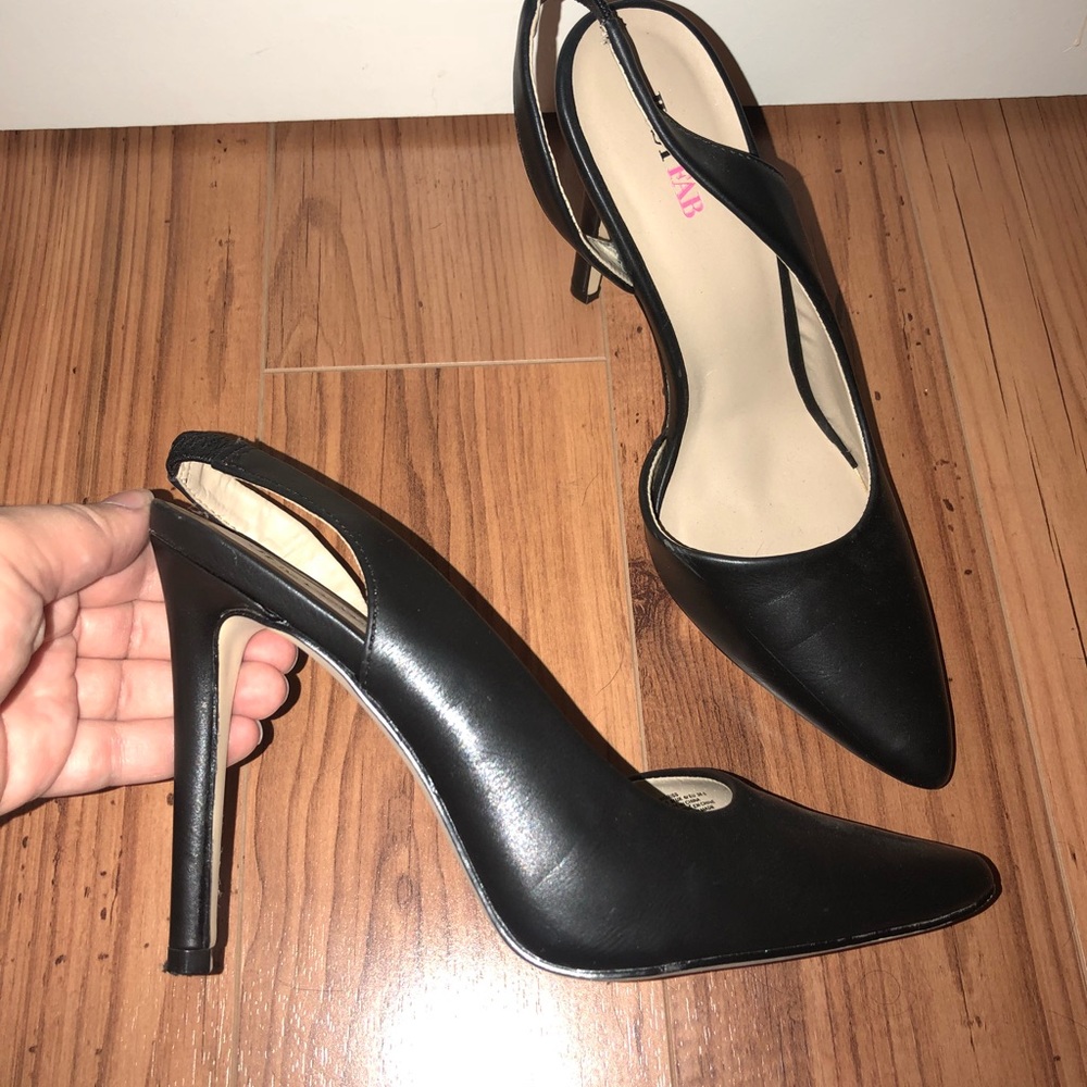 JUSTFAB Black Pumps